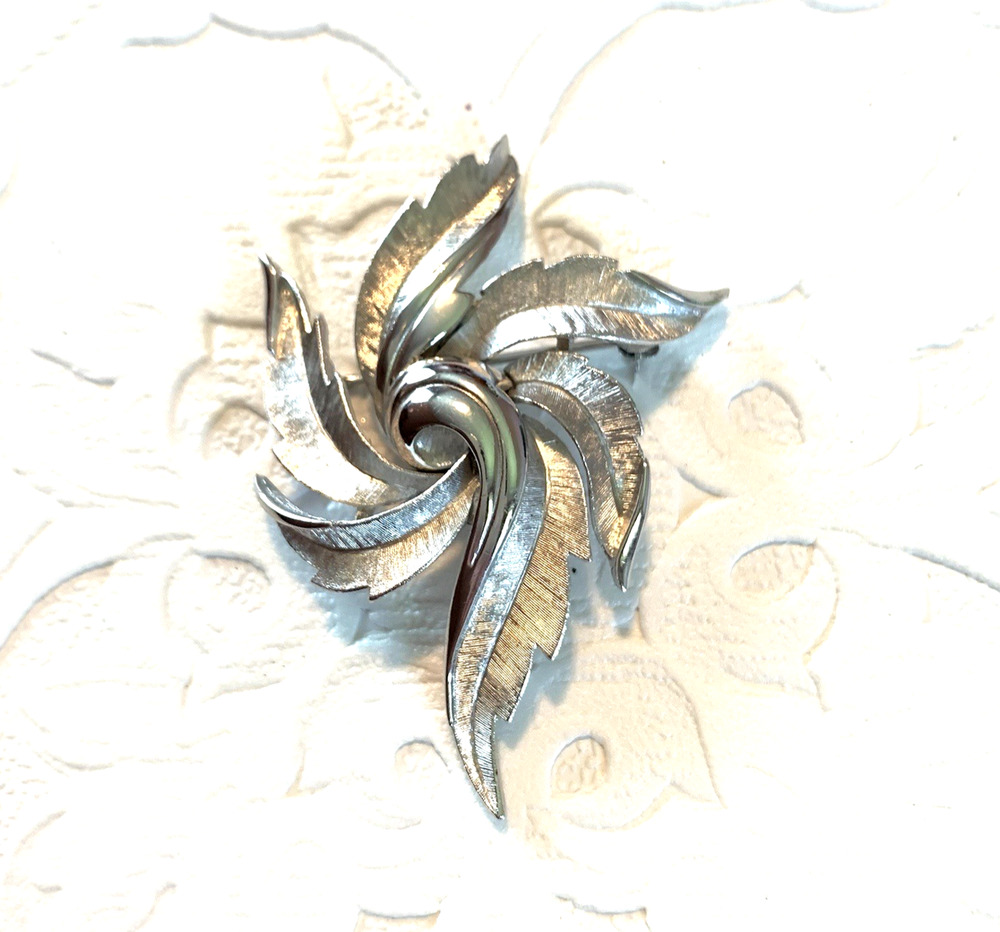 Vintage Trifari Silver Tone Leaf Swirl Brooch Pin 1950s Mid Century Modern